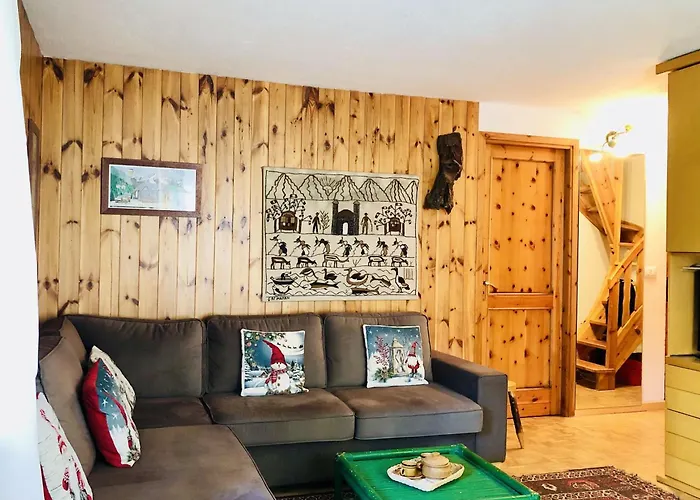 Guesthost - Casa Carola - Lovely Flat! Апартаменты Курмайор