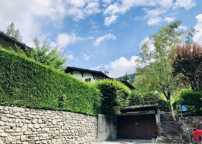 Guesthost - Casa Carola - Lovely Flat! Courmayeur